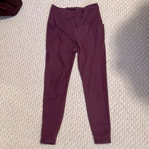 Signature Yoga Ankle Legging